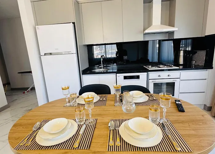 Sunny Shores 公寓 *